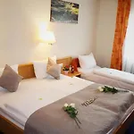 מלון Austria Stuttgart-city 3*